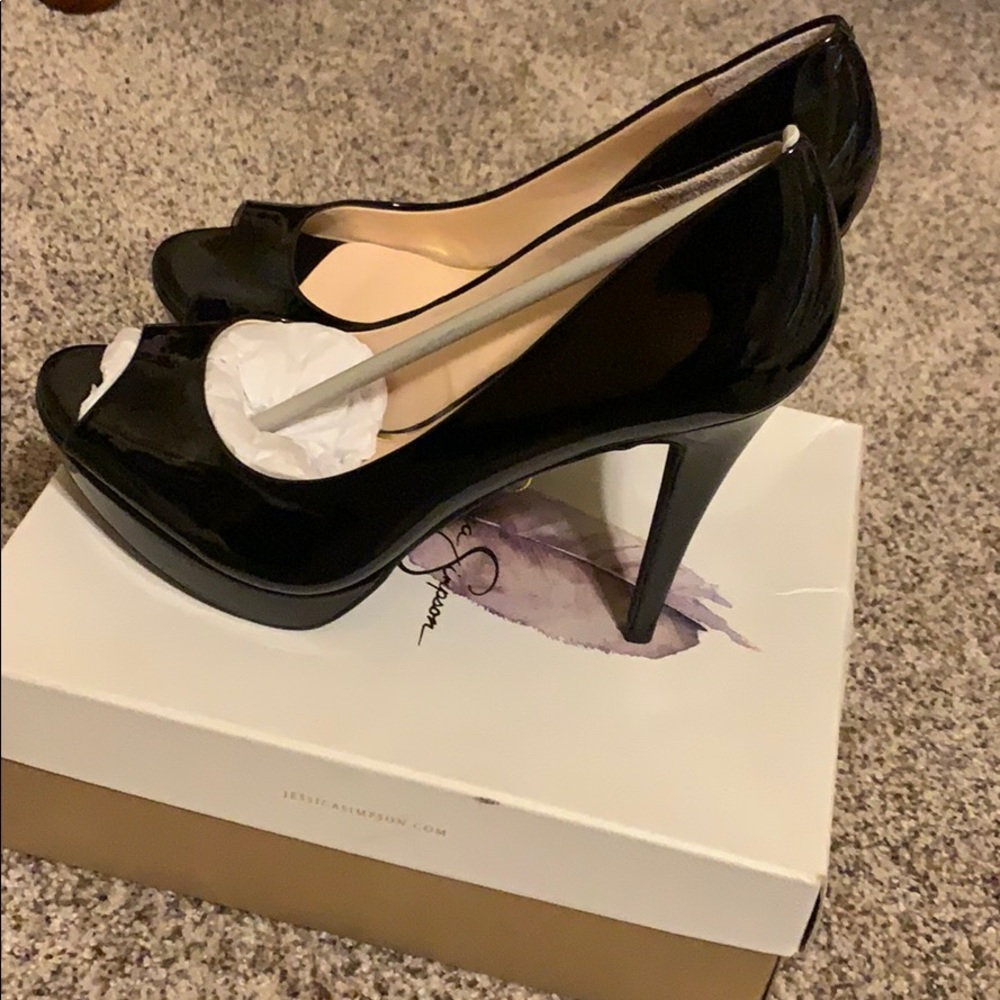 Jessica Simpson pumps - Picture 4 of 5